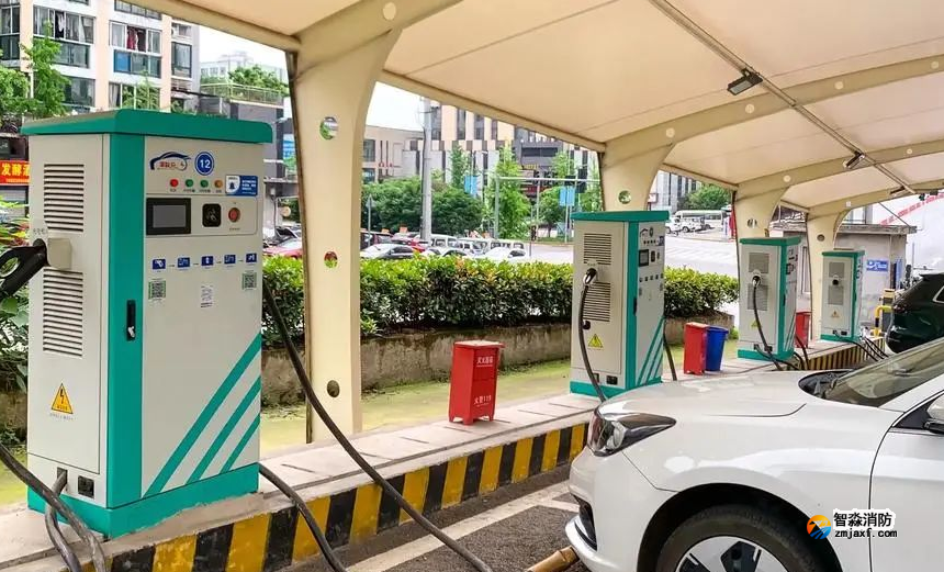 電動(dòng)汽車充電樁與民用建筑之間的安全距離：為何重要？如何規(guī)范？